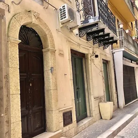 Il Mandorlo * Naro